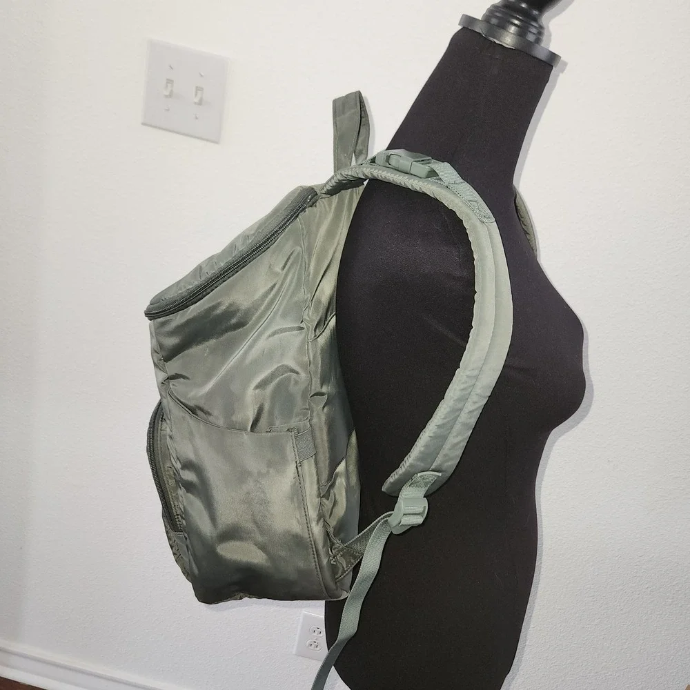 Cloud Island‎ Open-Top Diaper Backpack Soft Green  GUC Spots